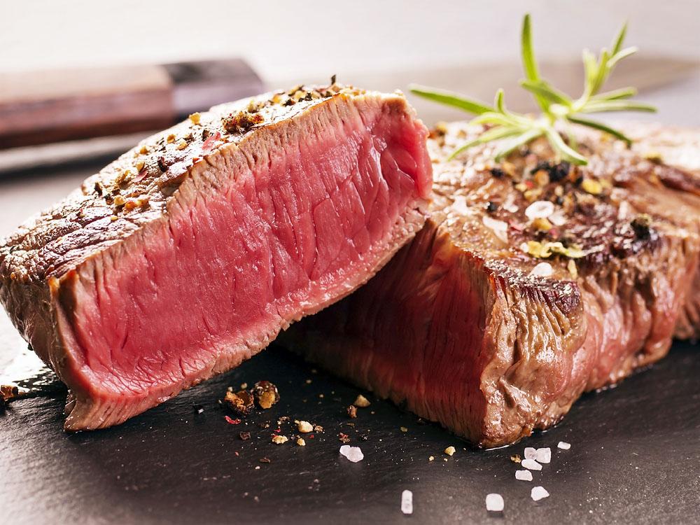 肉好き必見! グラスフェッドビーフの部位別食べ比べ