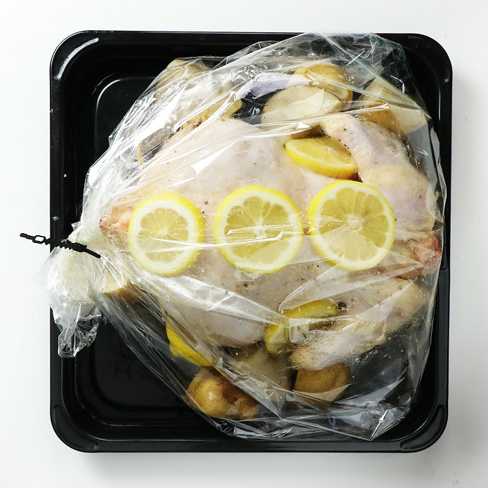 【国産銘柄鶏】錦爽どりの丸ごと1羽 (きんそうどり) 頭・内蔵なし 2kg