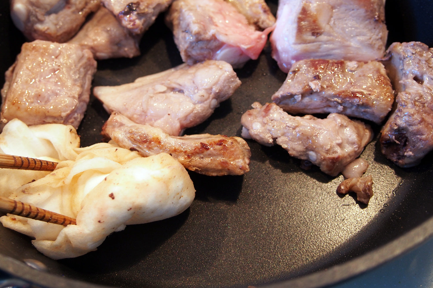 スペアリブを焼く