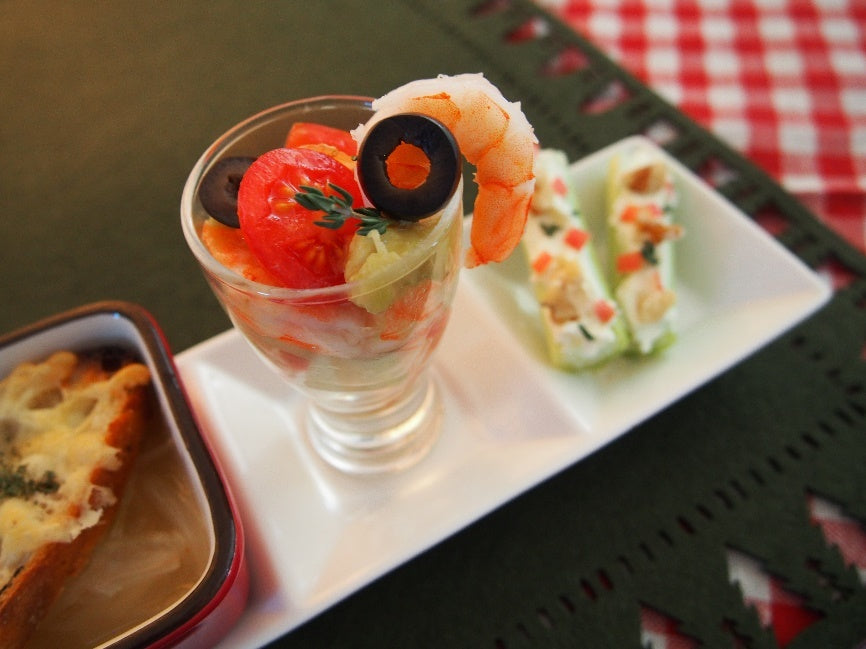 Shrimp cocktail salad